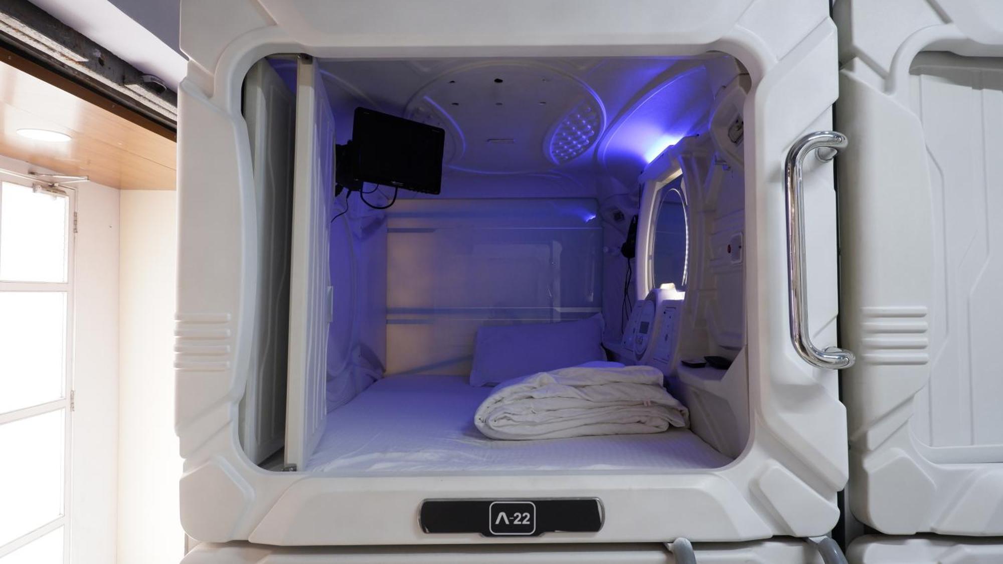 Astropods Hotell Mumbai Eksteriør bilde